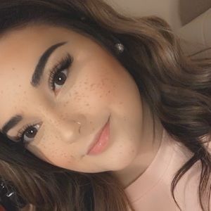 Meet your Posher, Kenzie